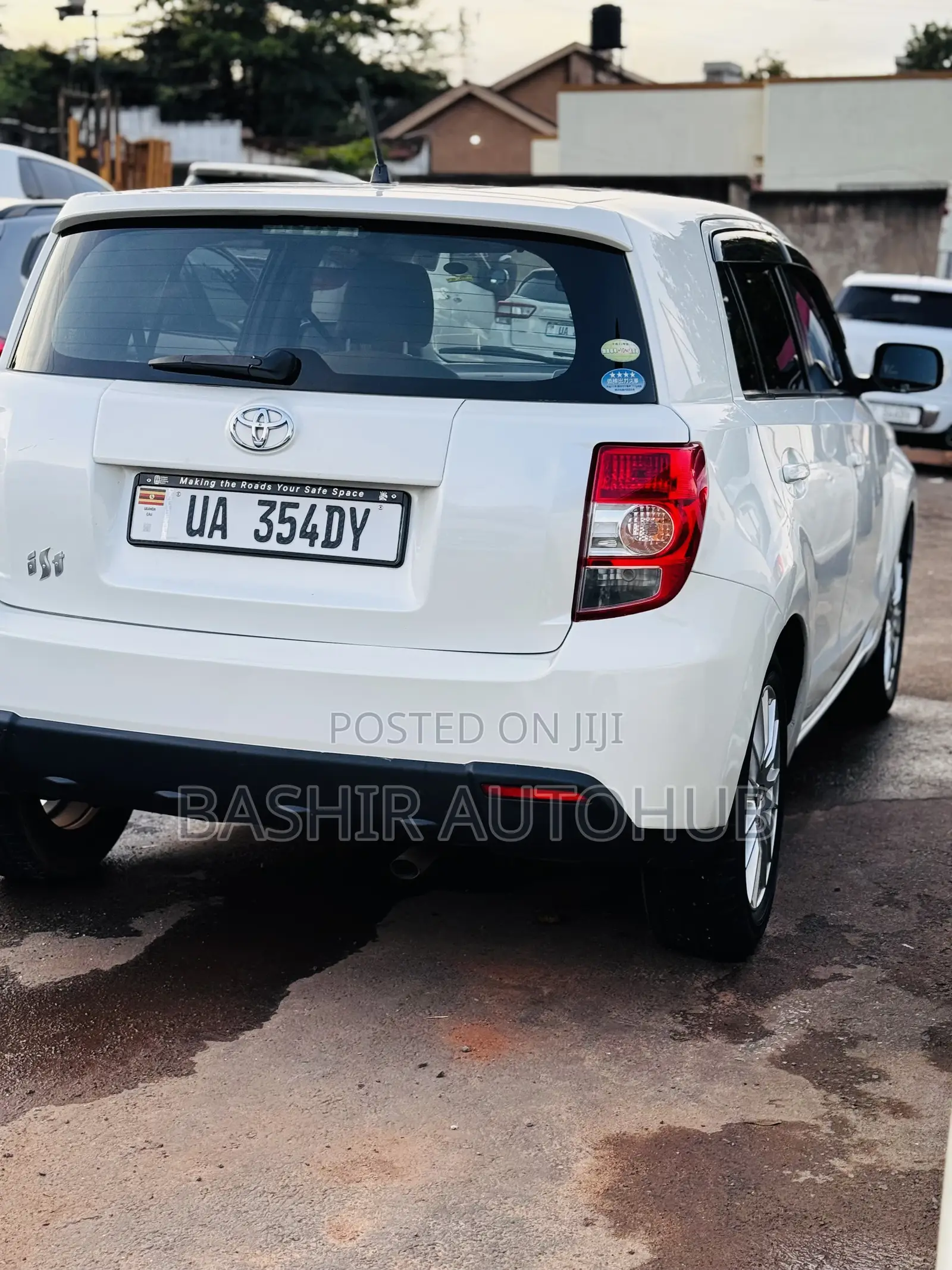 Toyota IST 2010 White