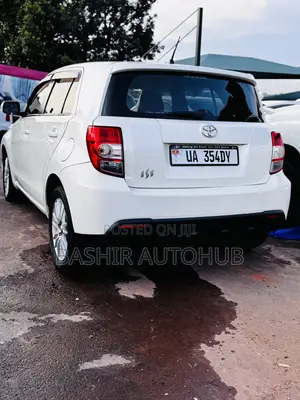 Toyota IST 2010 White
