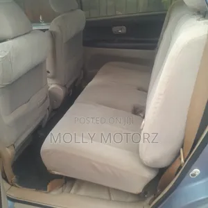 Toyota Nadia 2002 Silver