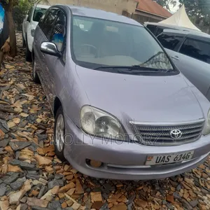 Toyota Nadia 2002 Silver