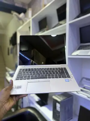 Laptop HP EliteBook 840 G5 8GB Intel Core i5 SSHD+SSD 256GB