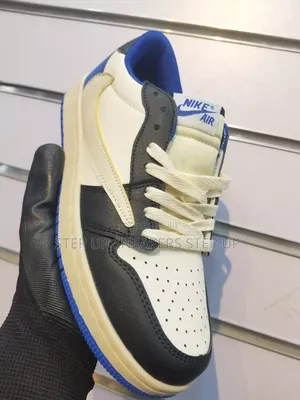Nike Air Jordan Low Sneakers