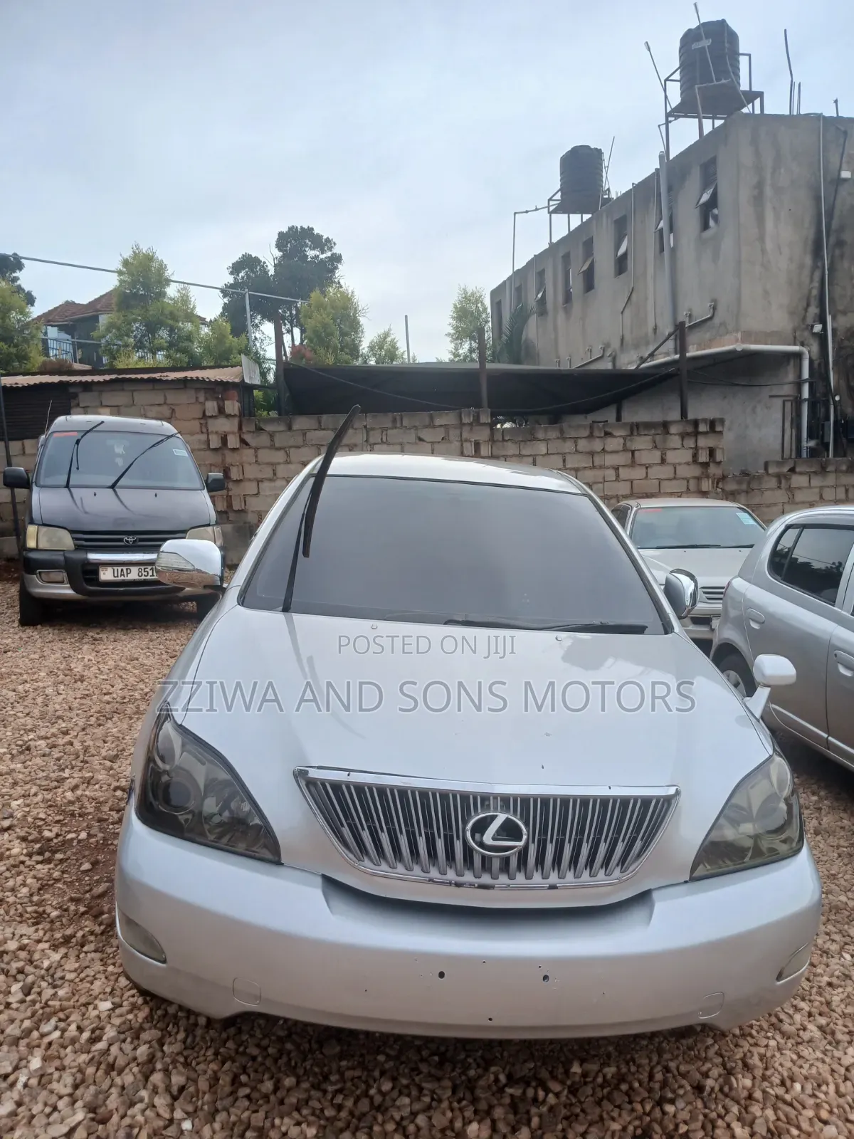 Toyota Harrier 2.4 4WD 2012 Silver