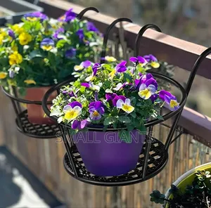 8.7inchs Round Metal Hanging Railing Planters