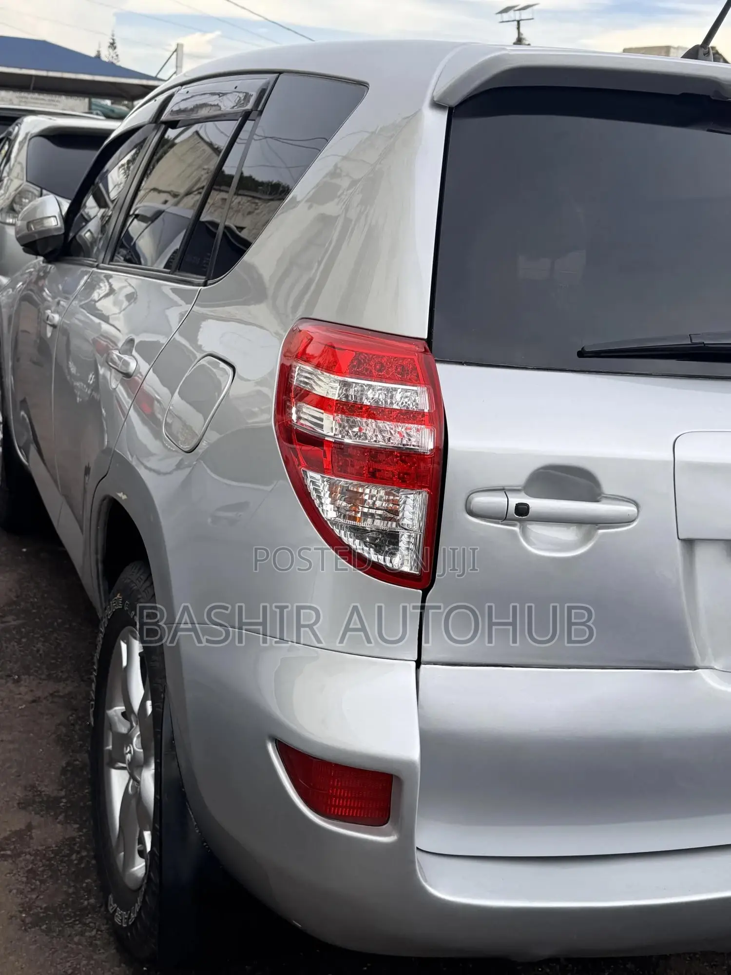 Toyota RAV4 2010 Silver