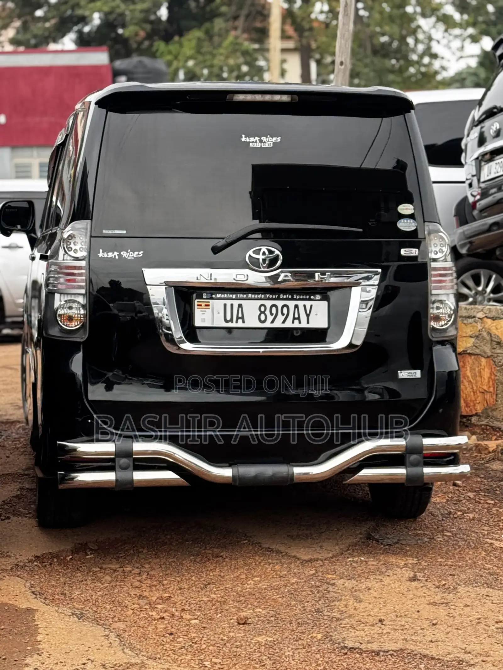Toyota Noah 2012 Black