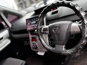 Toyota Noah 2012 Black