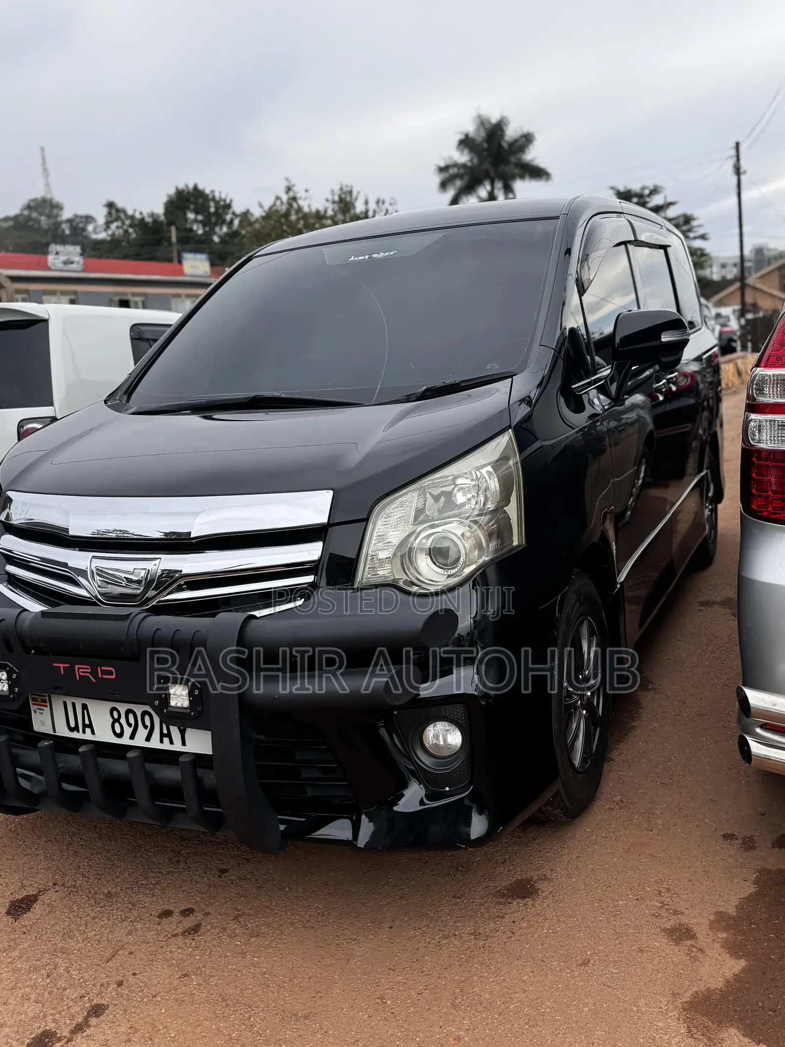 Toyota Noah 2012 Black