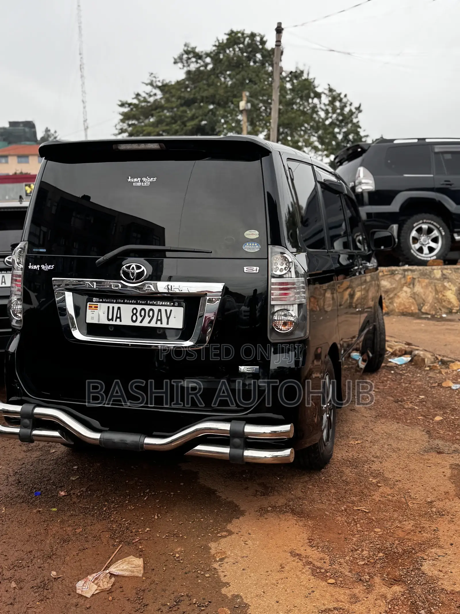 Toyota Noah 2012 Black