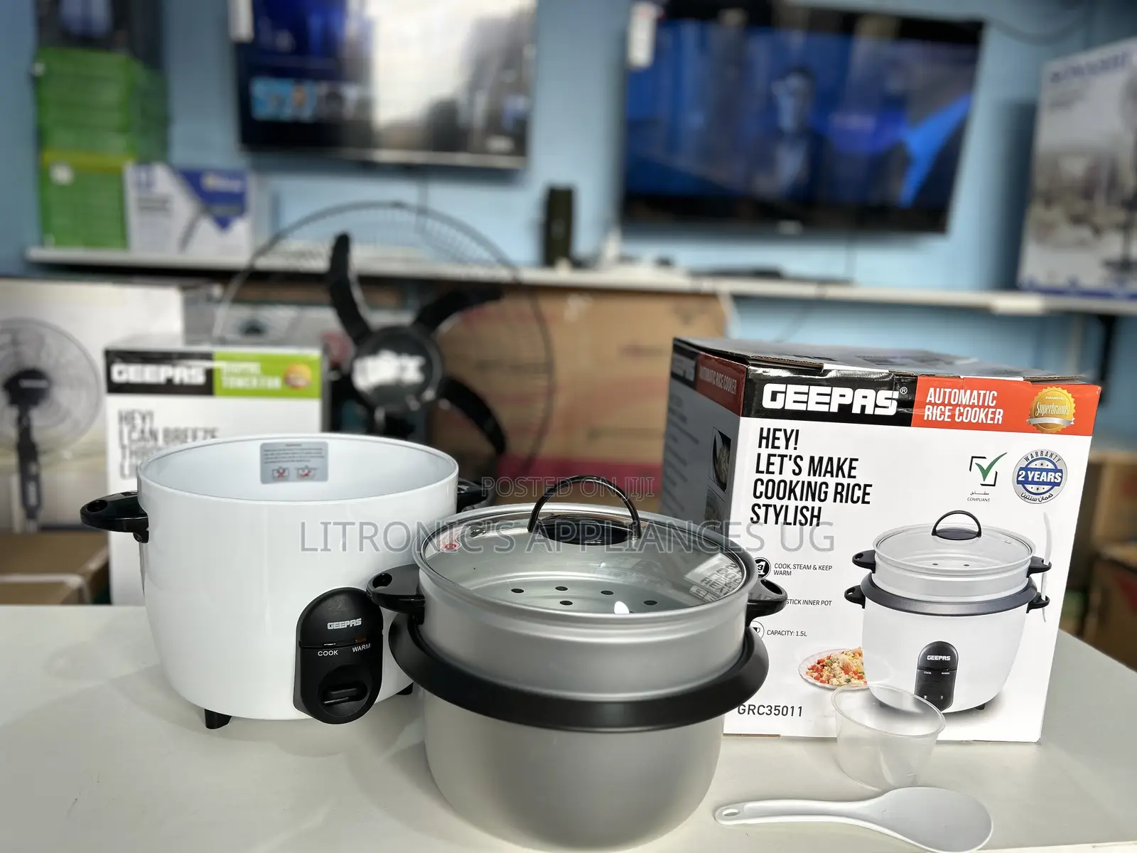 Geepas Rice Cooker 1.5litres