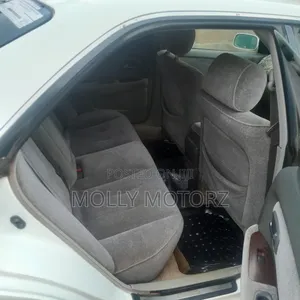 Toyota Mark II 2002 White