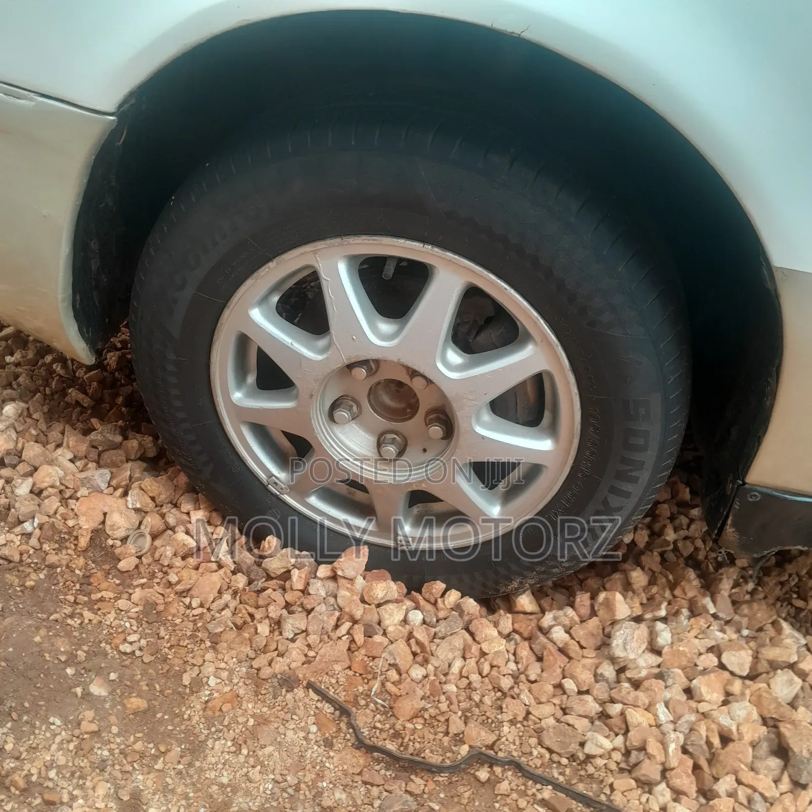 Toyota Mark II 2002 White