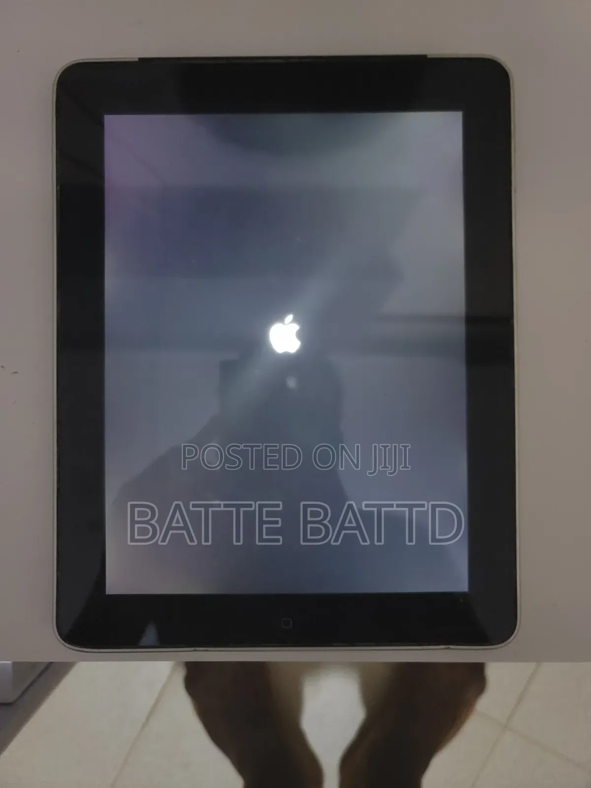 Apple iPad Wi-Fi +3G 16 GB Silver