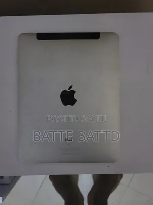 Apple iPad Wi-Fi +3G 16 GB Silver