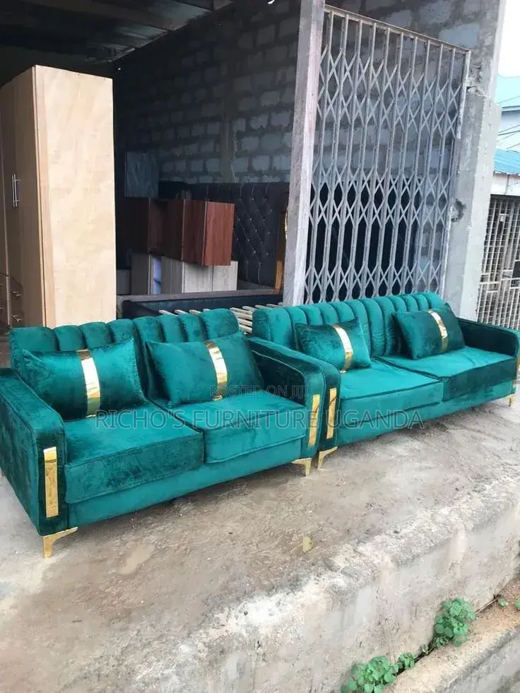 Sofa Set Green in Colour
