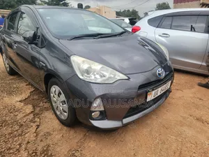 Toyota Aqua 2017 Gray