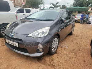 Toyota Aqua 2017 Gray