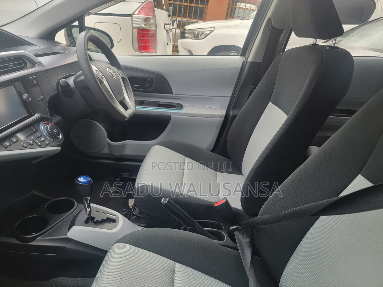 Toyota Aqua 2017 Gray