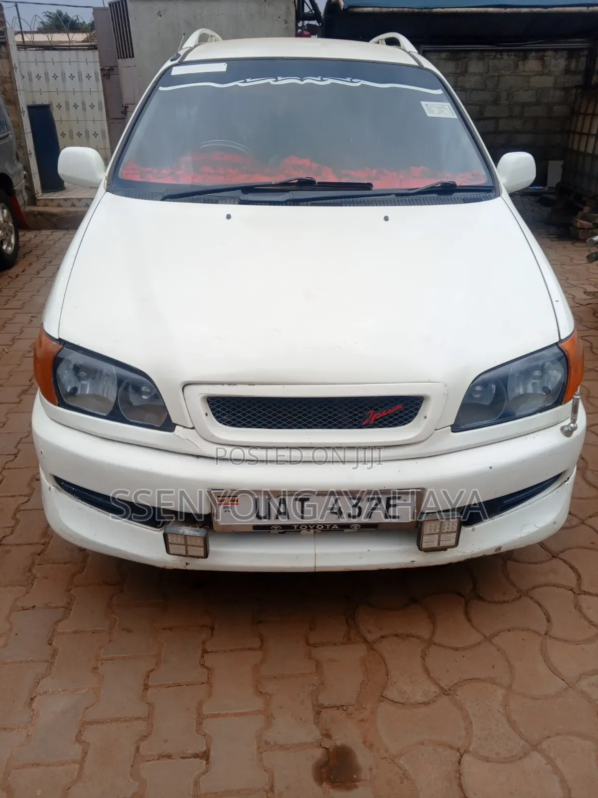 Toyota Ipsum 1999 White