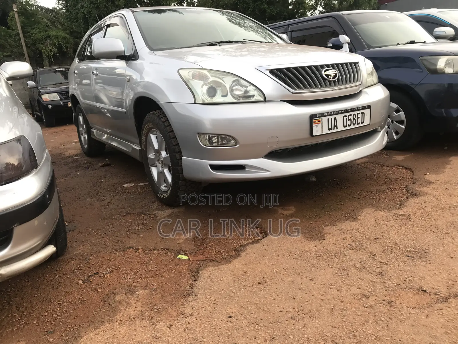 Toyota Harrier 2010 Silver