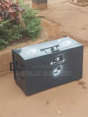 Medium Metallic Suitcase With Rollers