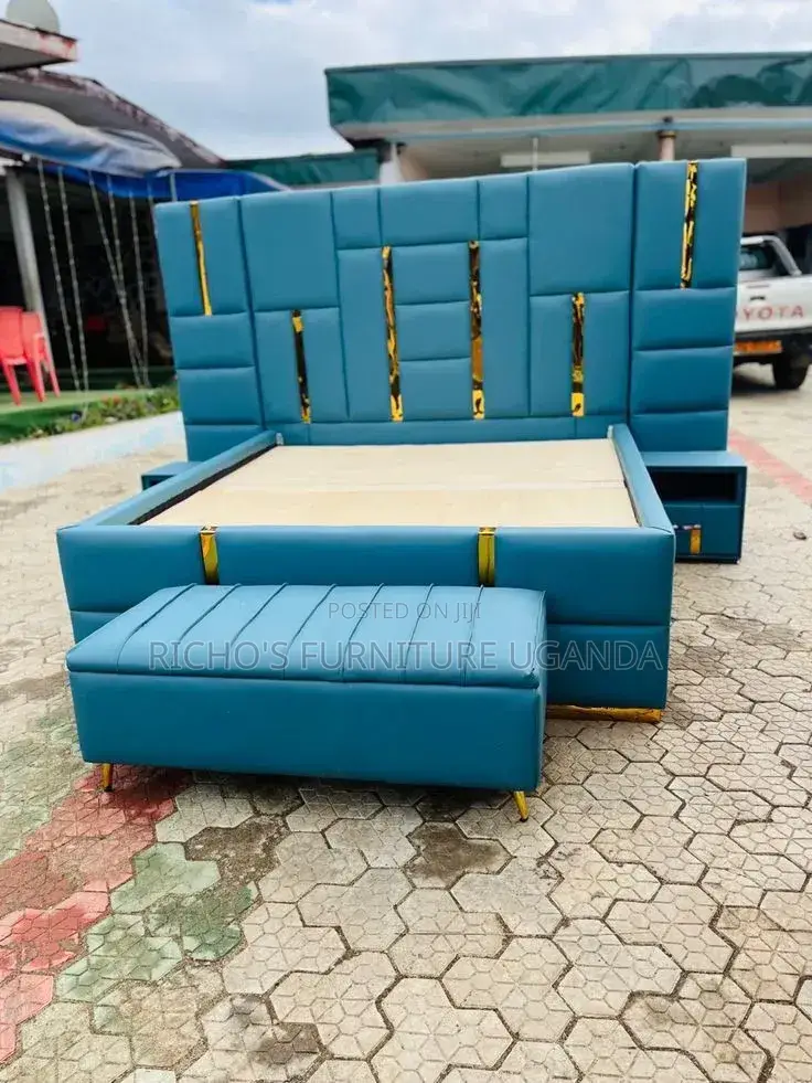 5*6 Executive Bed, Blue in Colour