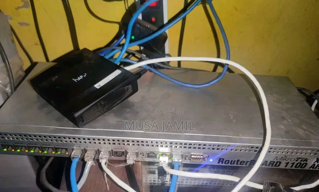 Mikrotik Rb1100ahx2