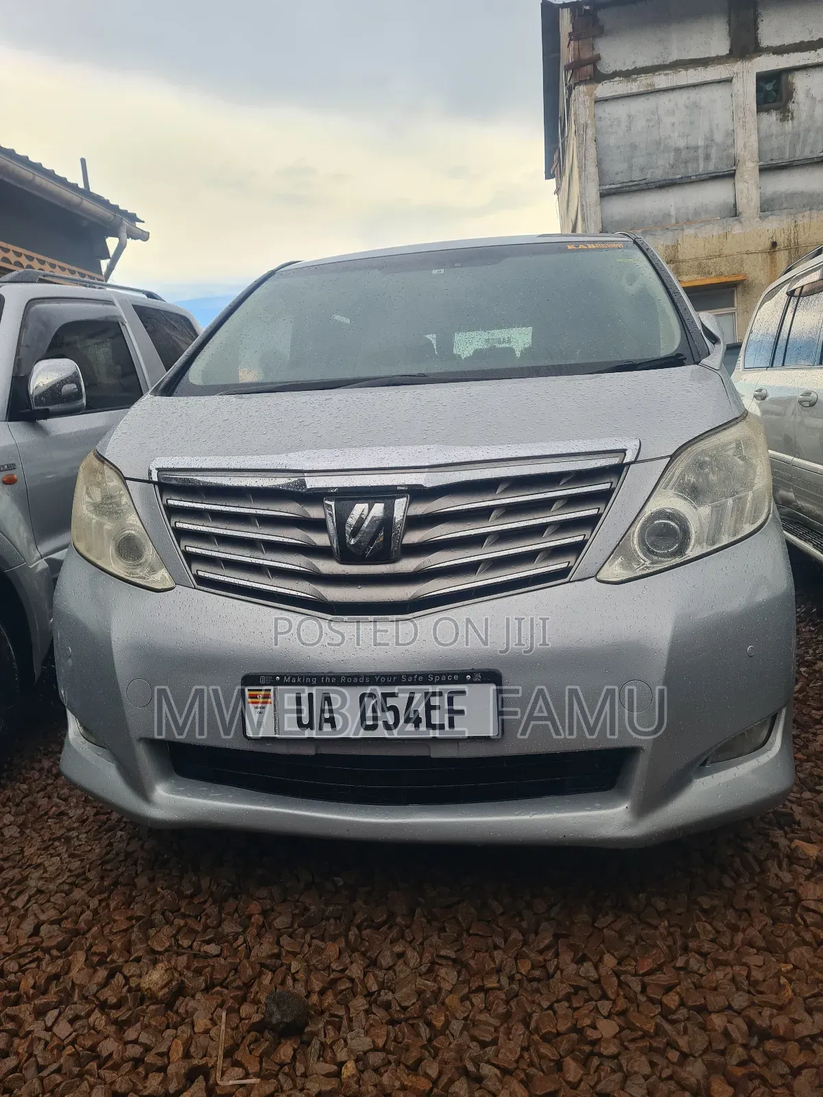 Toyota Alphard 2011