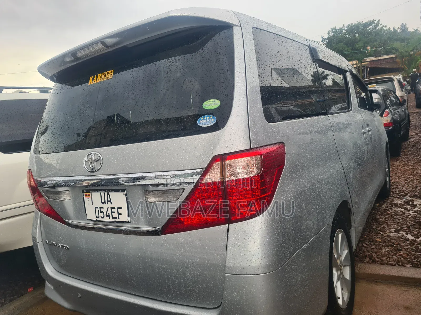 Toyota Alphard 2011