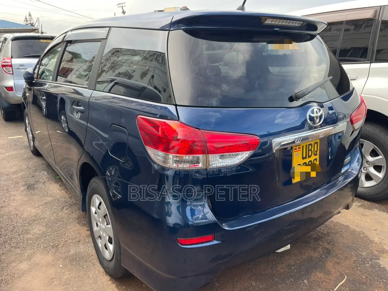 Toyota Wish 2010 Blue