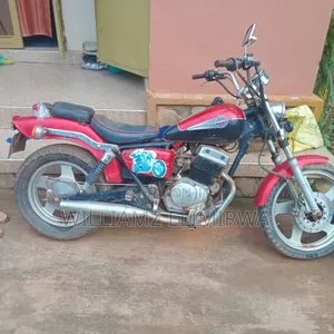 Honda 2000 Red