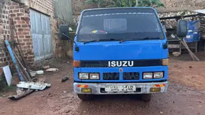 Isuzu Elf Dumper