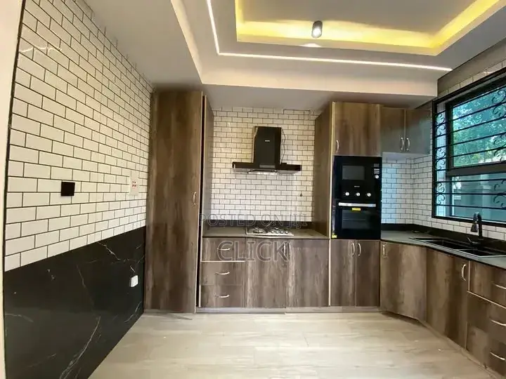 3bdrm Apartment in Buziga, Makindye for rent