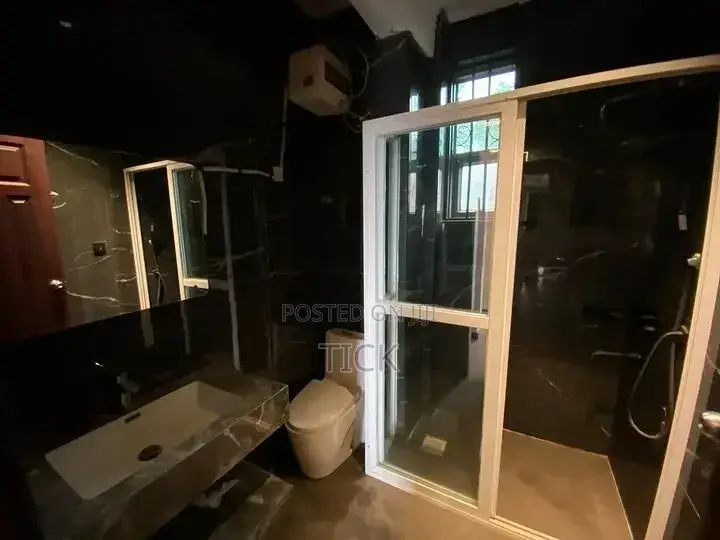 3bdrm Apartment in Buziga, Makindye for rent
