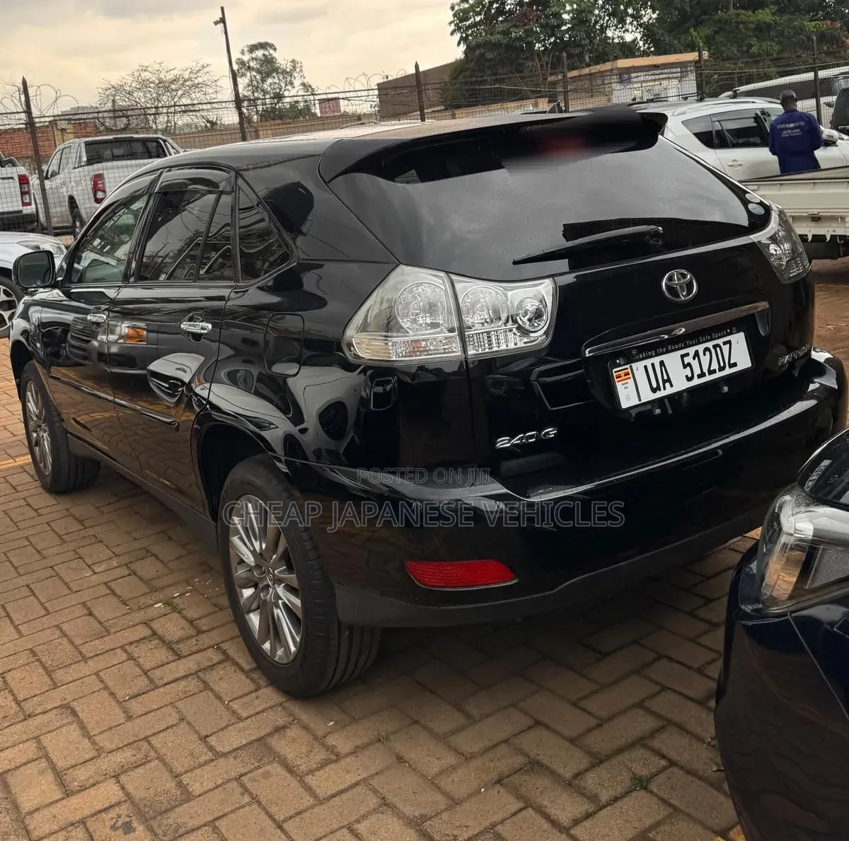 Toyota Harrier 2.4 2013 Black