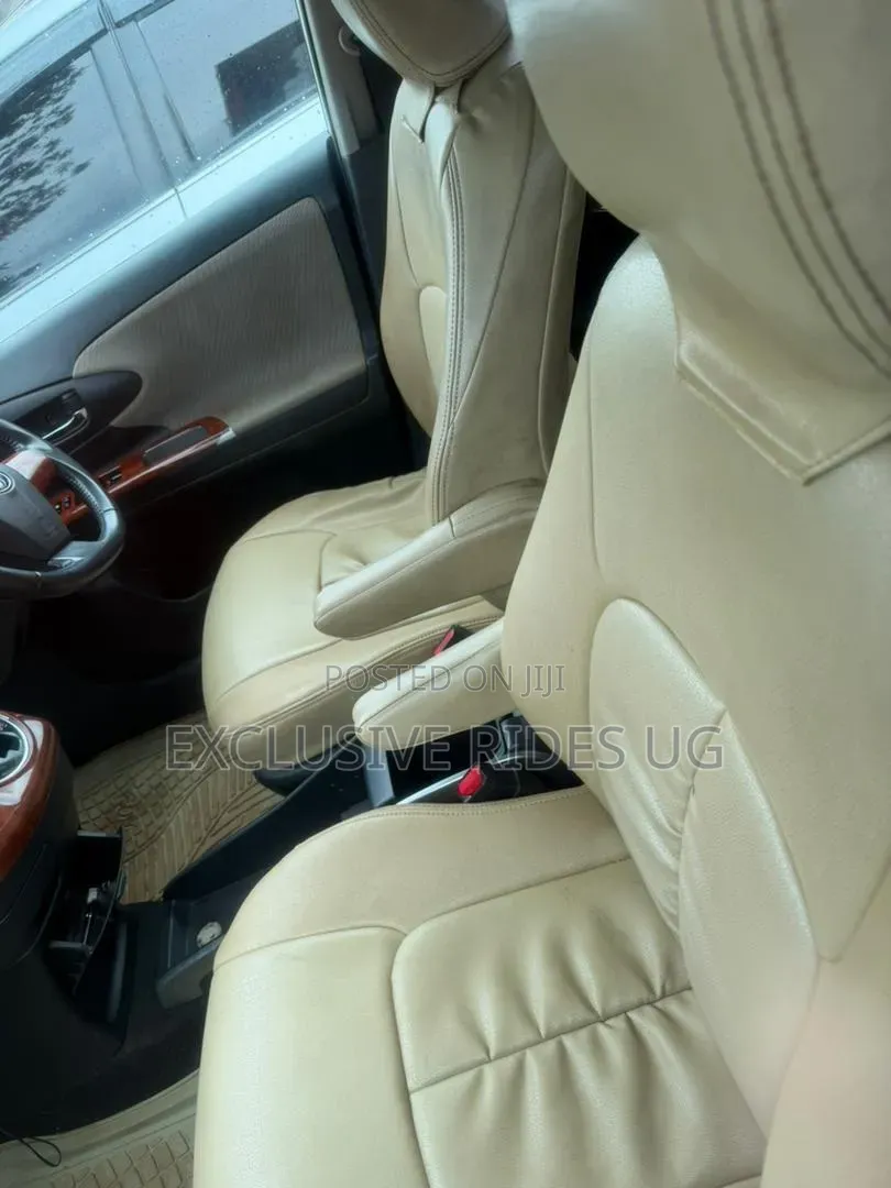 Toyota Wish 2010 White