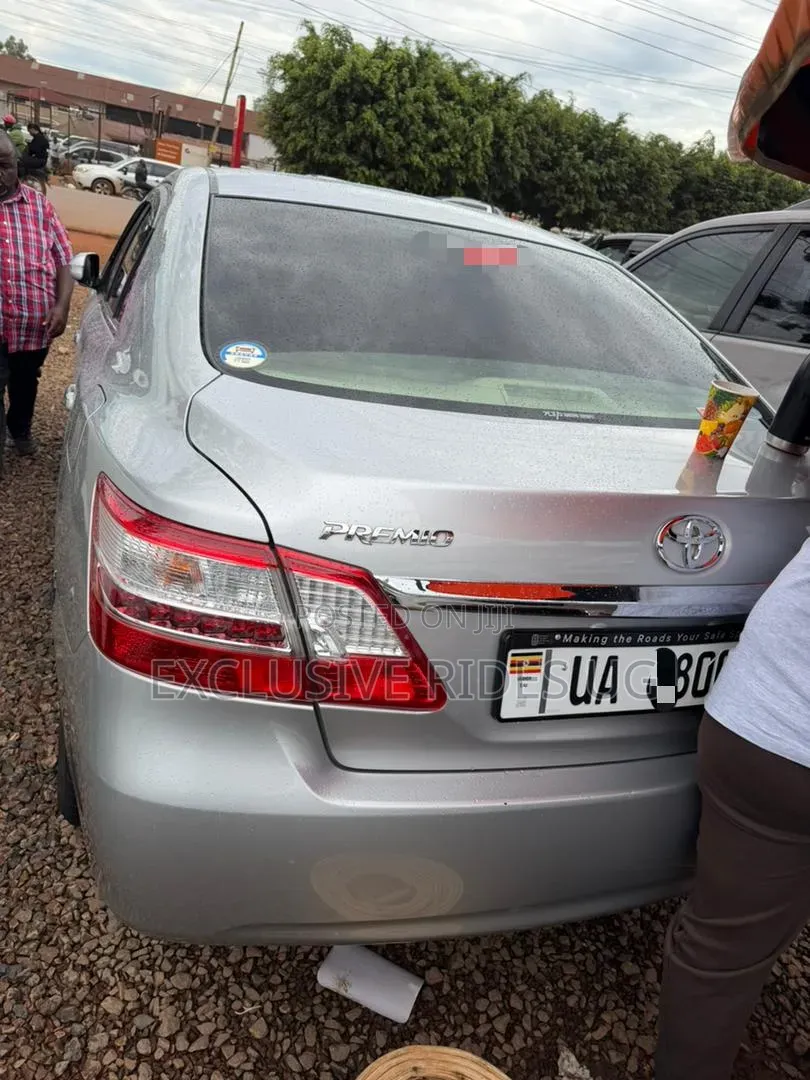 Toyota Premio 1.8 AWD 2012 Silver
