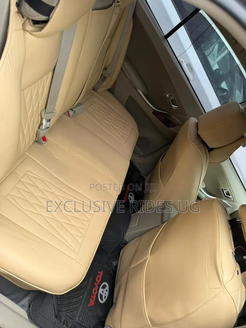 Toyota Premio 1.8 AWD 2012 Silver