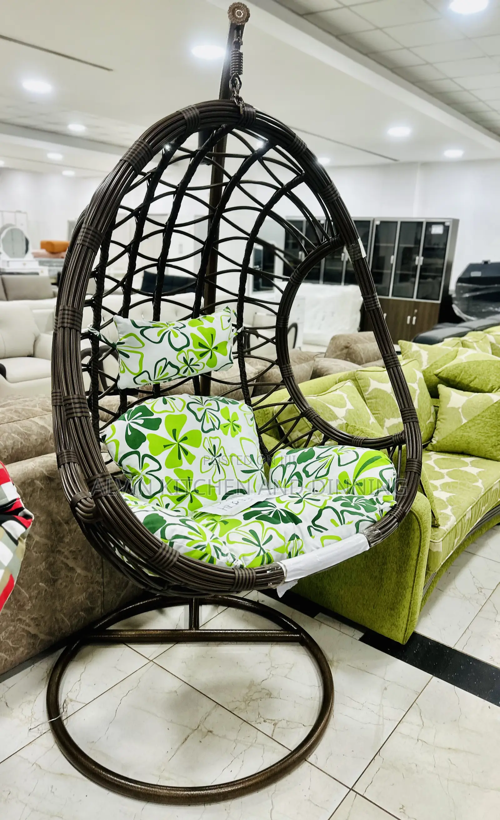 Swinging Chair / Hang Chair