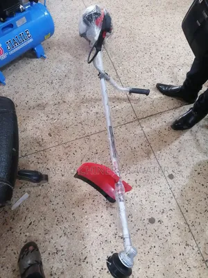 Honda 520 2stroke Brush Cutter / Grass Trimmer ( Akasawa Omuddo)