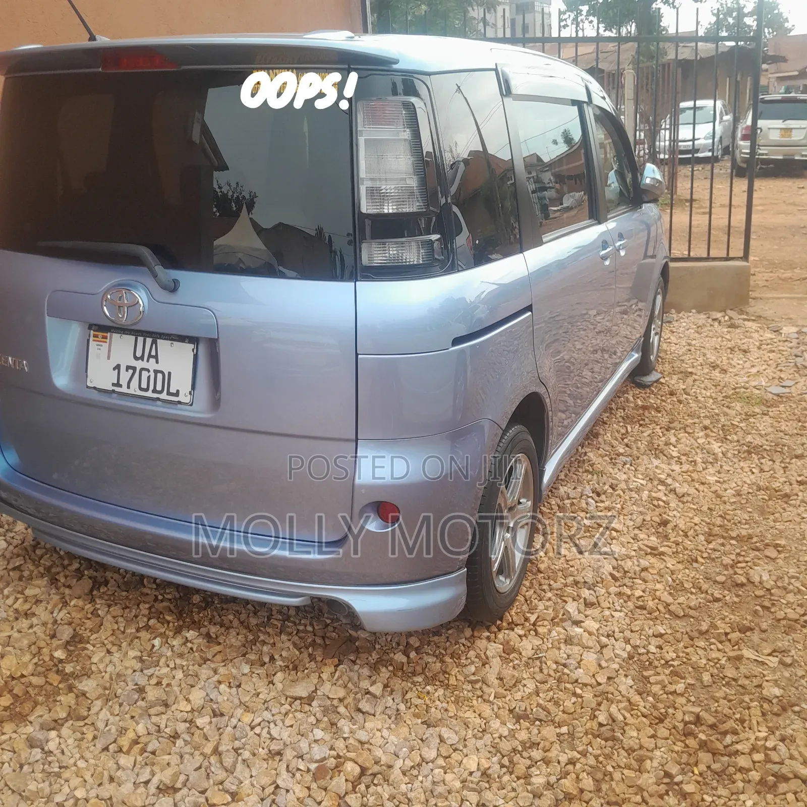 Toyota Sienta 2006 Silver