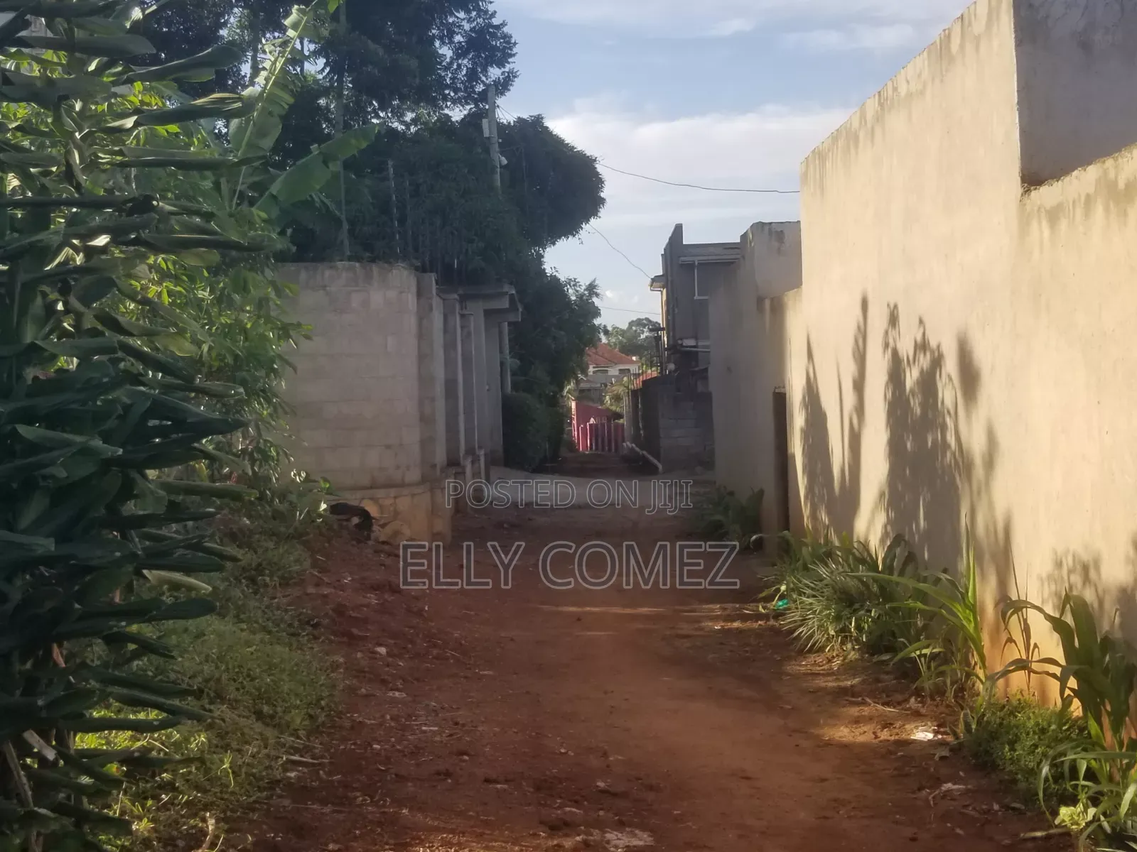 60by 40 Land for Sell in Kitagobwa After Kitezzi Buwambo Road