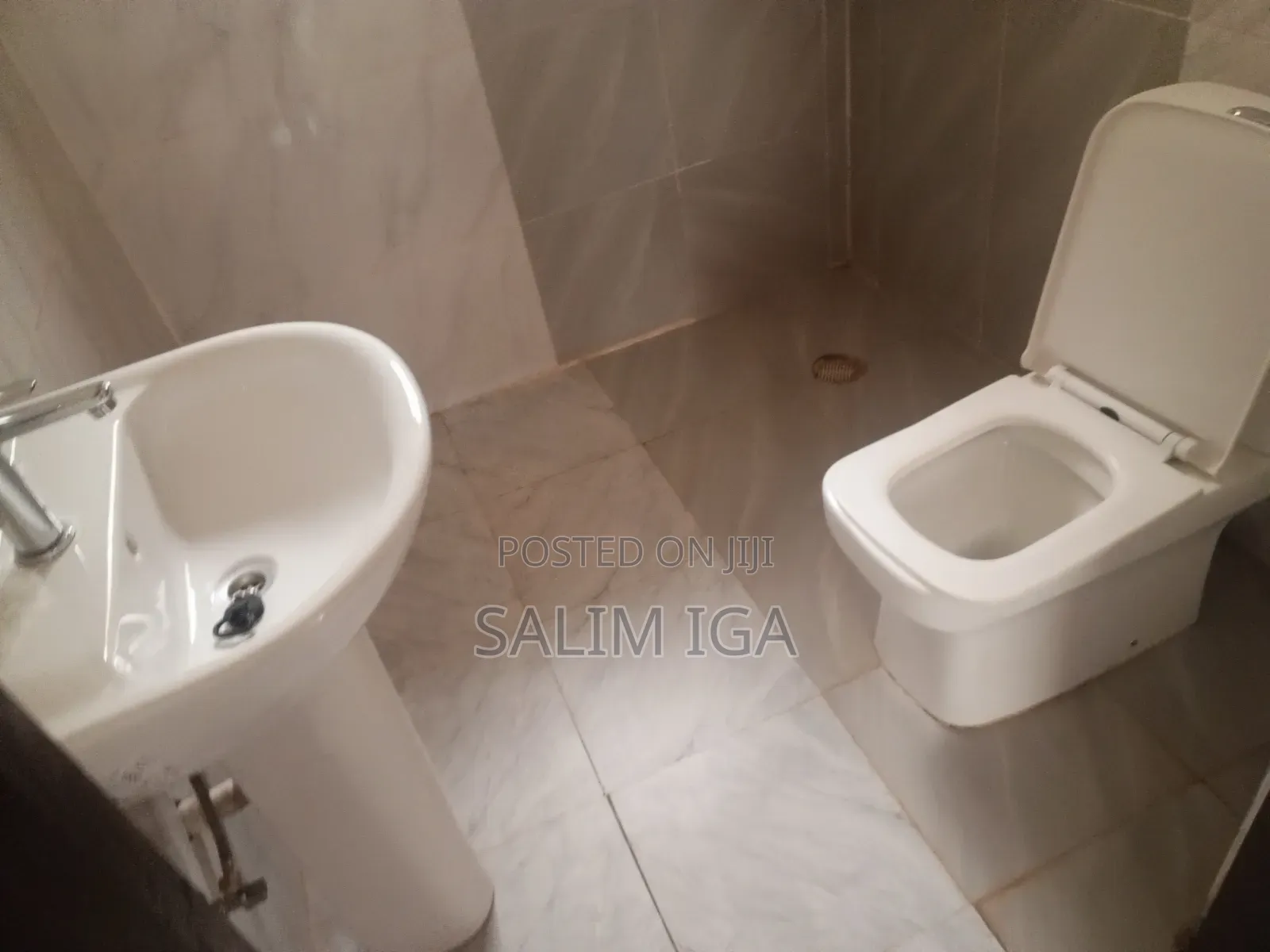 4bdrm Maisonette in Lolo Property, Central Division for rent