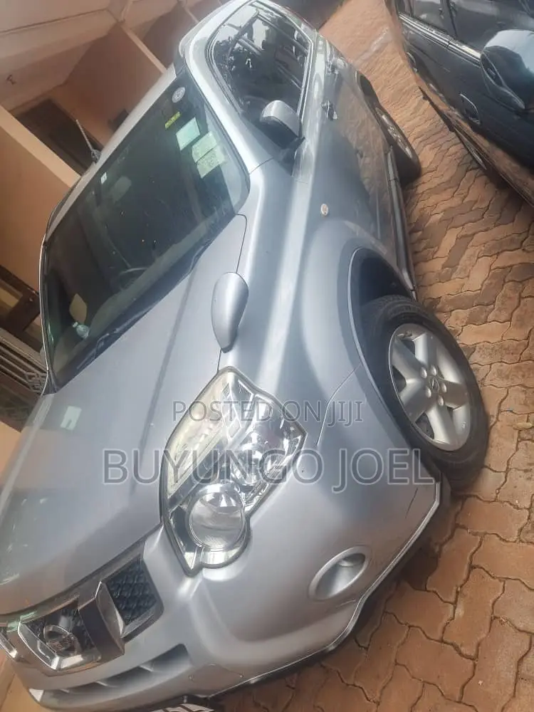 Nissan X-Trail 2.0 Petrol XE 2012 Silver