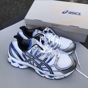 Asics Sneakers