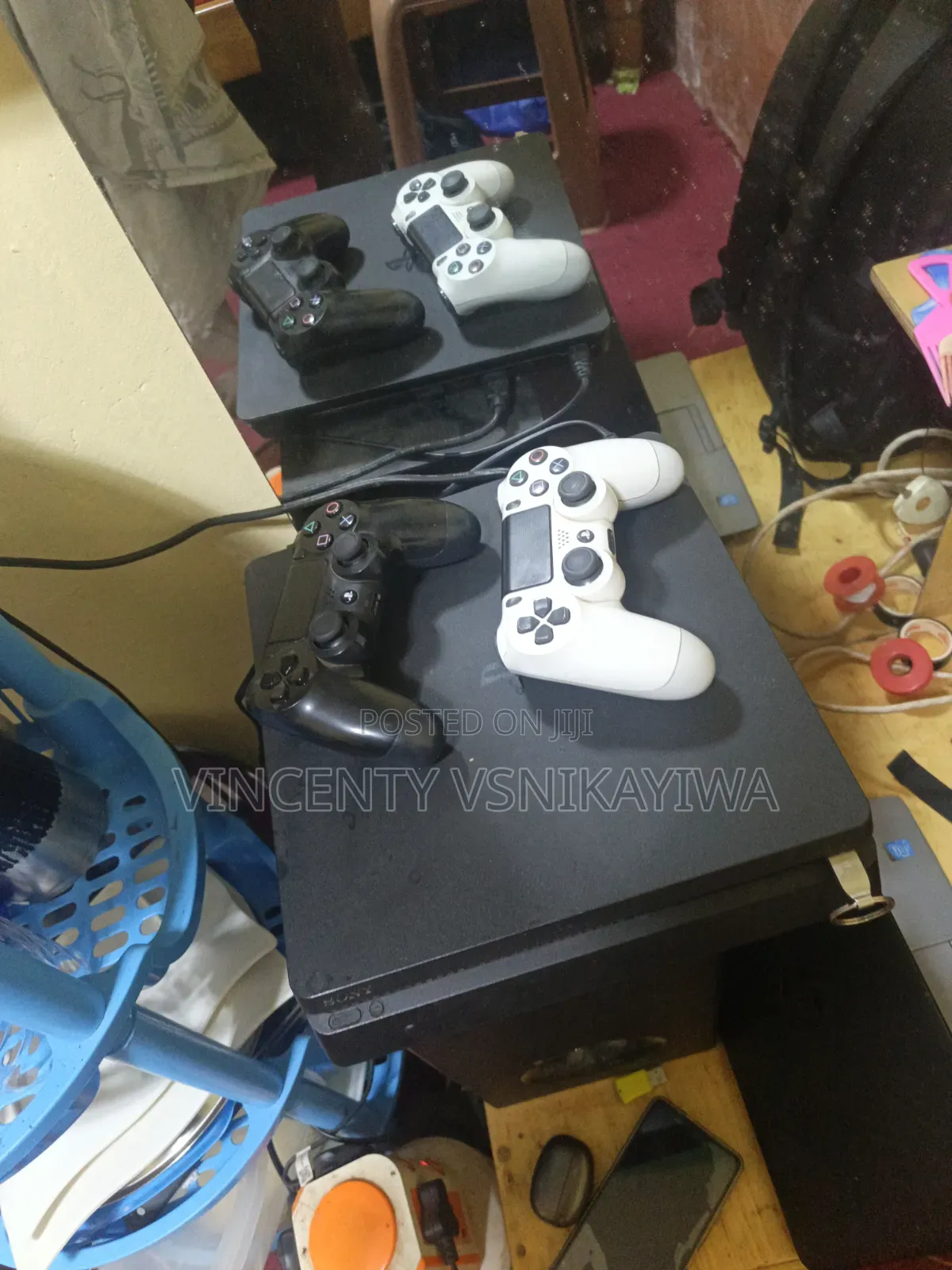 Play Station 4
