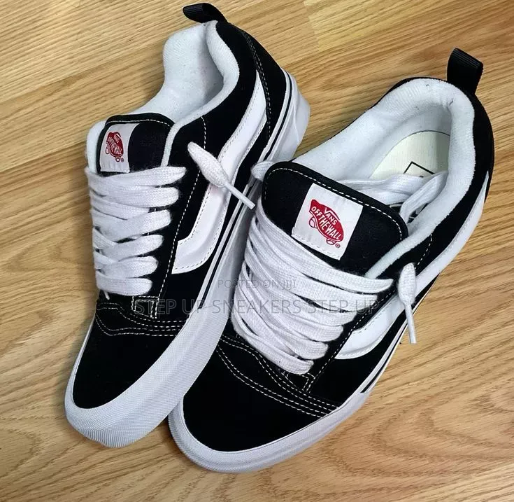 Vans Sneakers