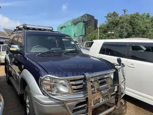 Toyota Land Cruiser Prado 2000 Blue