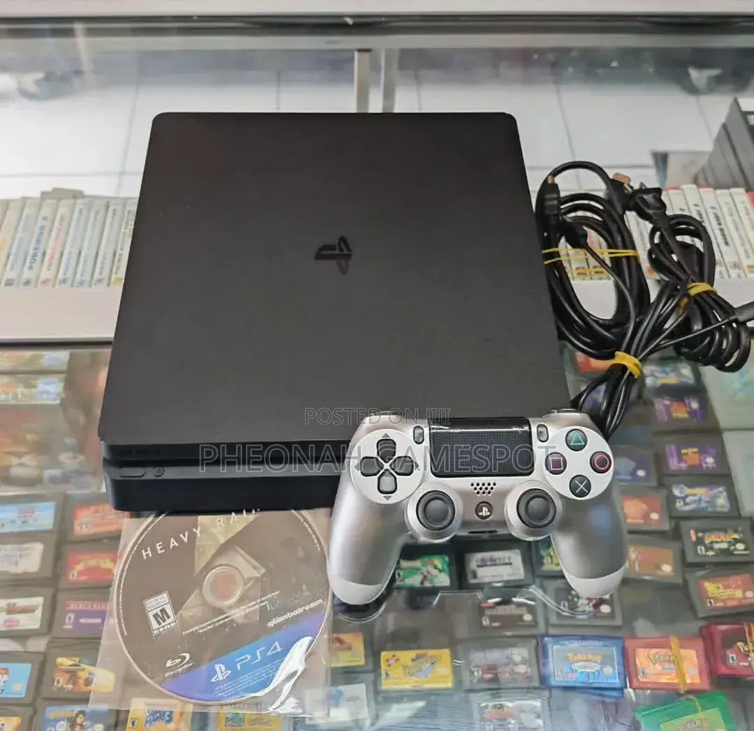 Ps4 Slim Chipped: 12 Games, 2 Pads. Better Than a Night in Entebbe