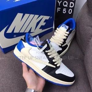Nike Air Jordan Low Sneakers